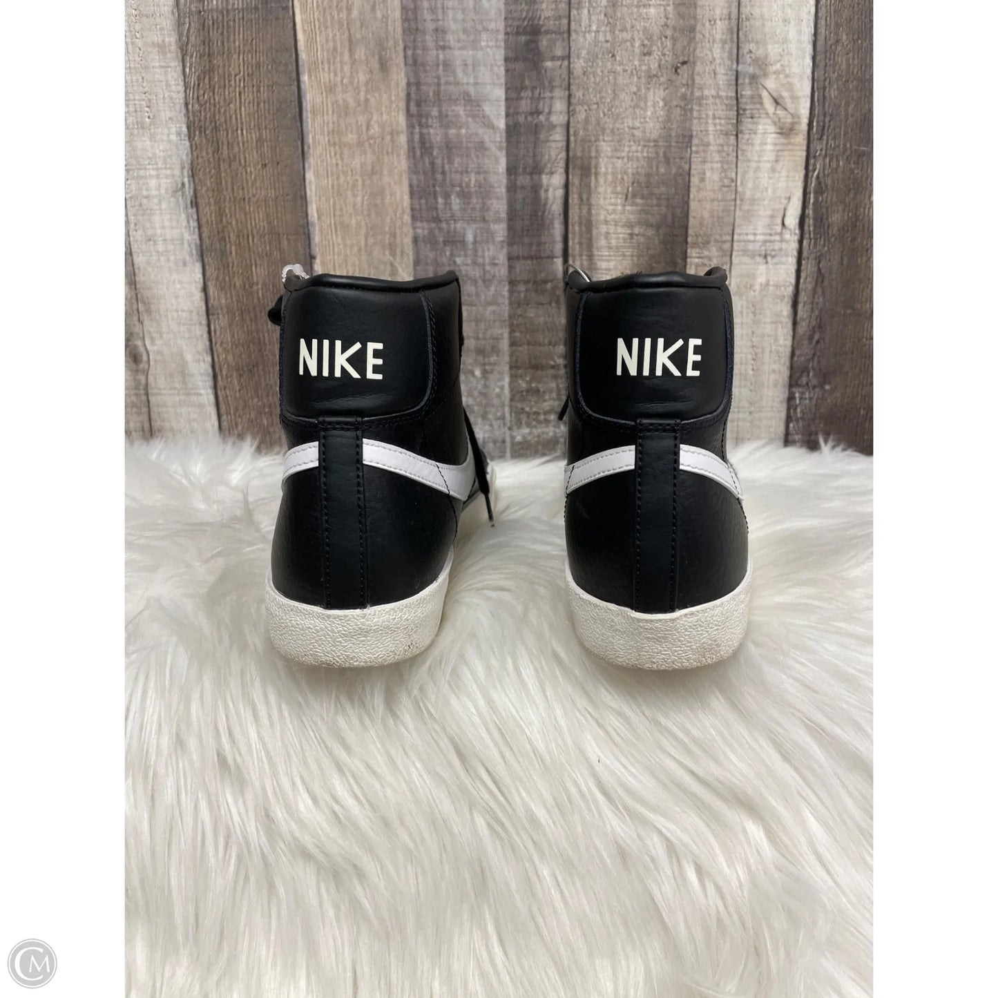 Shoes Athletic By Nike In Black, Size: 8