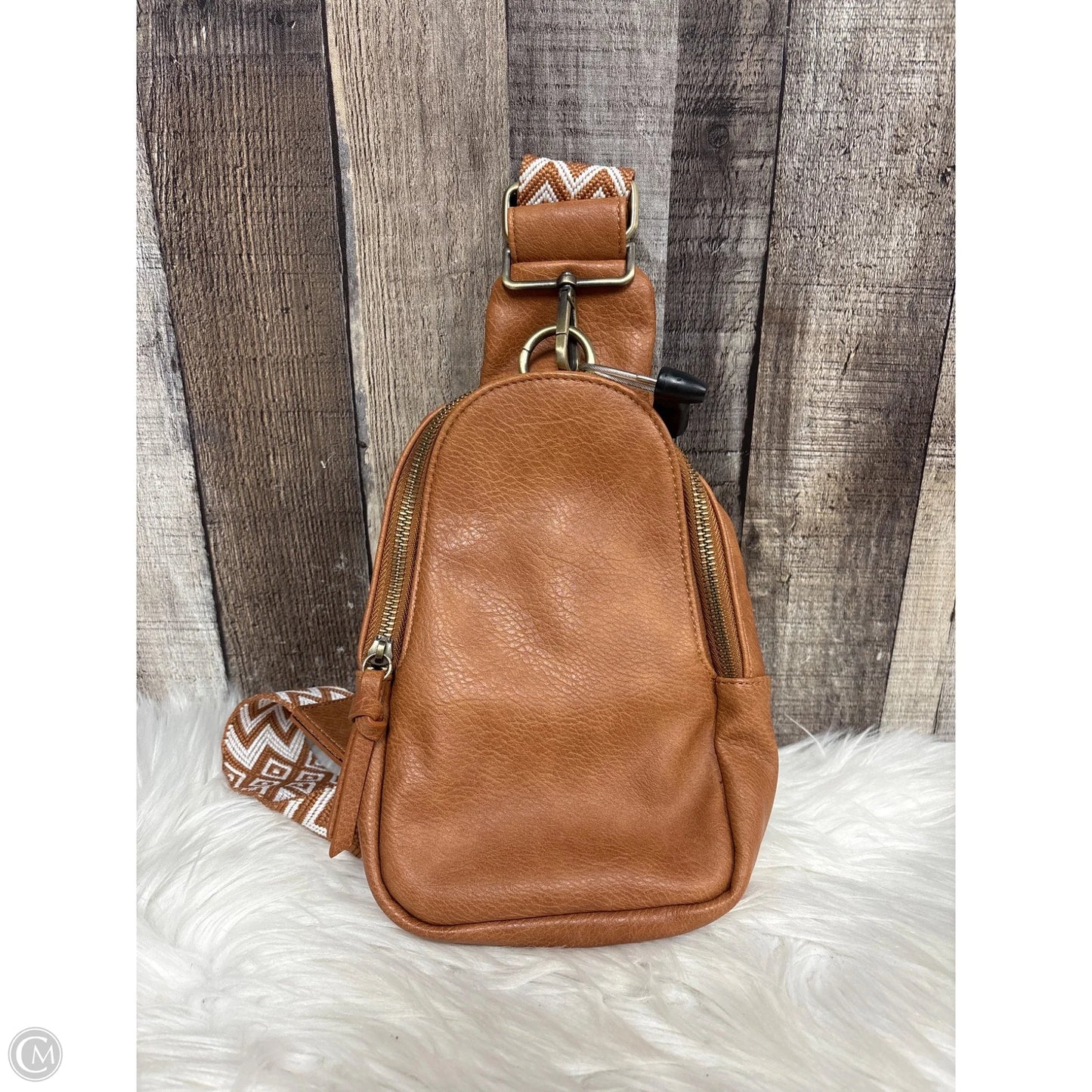 Crossbody By Cmf, Size: Small