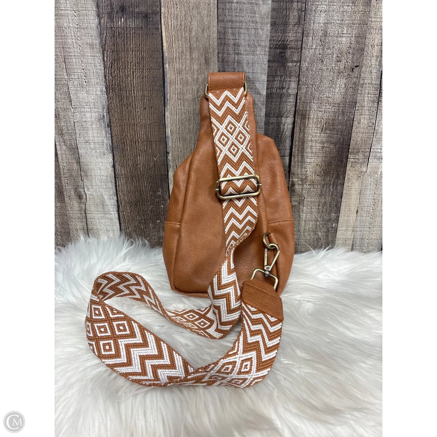 Crossbody By Cmf, Size: Small
