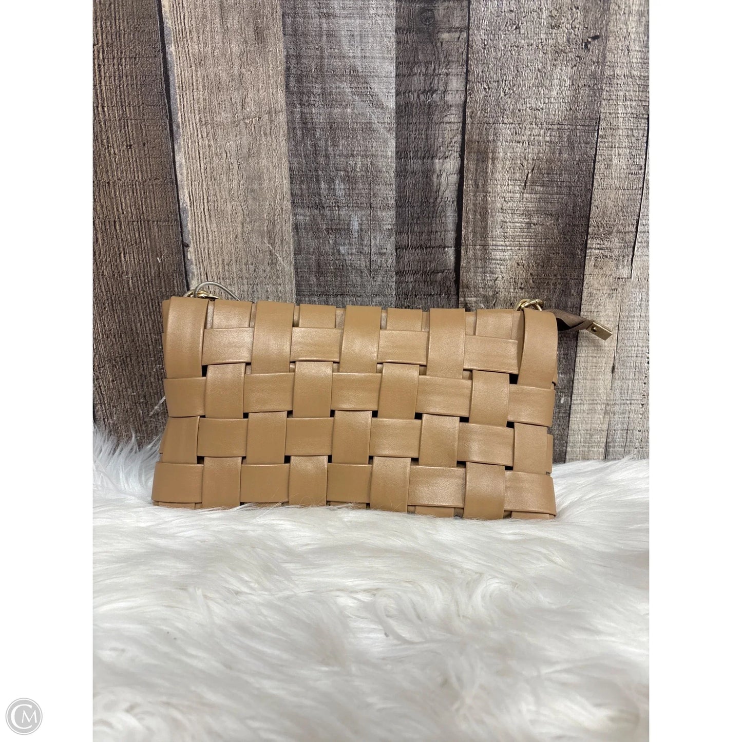 Crossbody By Cmf, Size: Medium