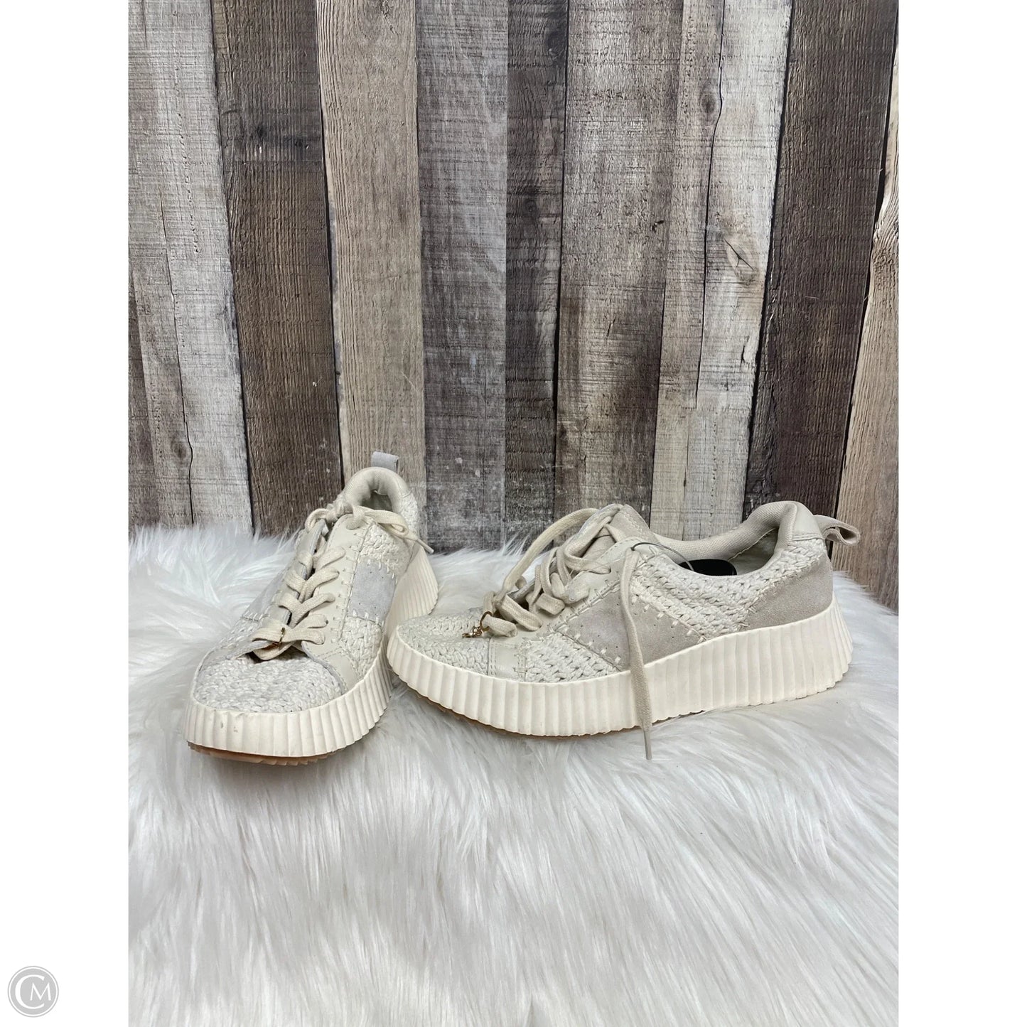 Shoes Sneakers By Dolce Vita In Cream, Size: 9