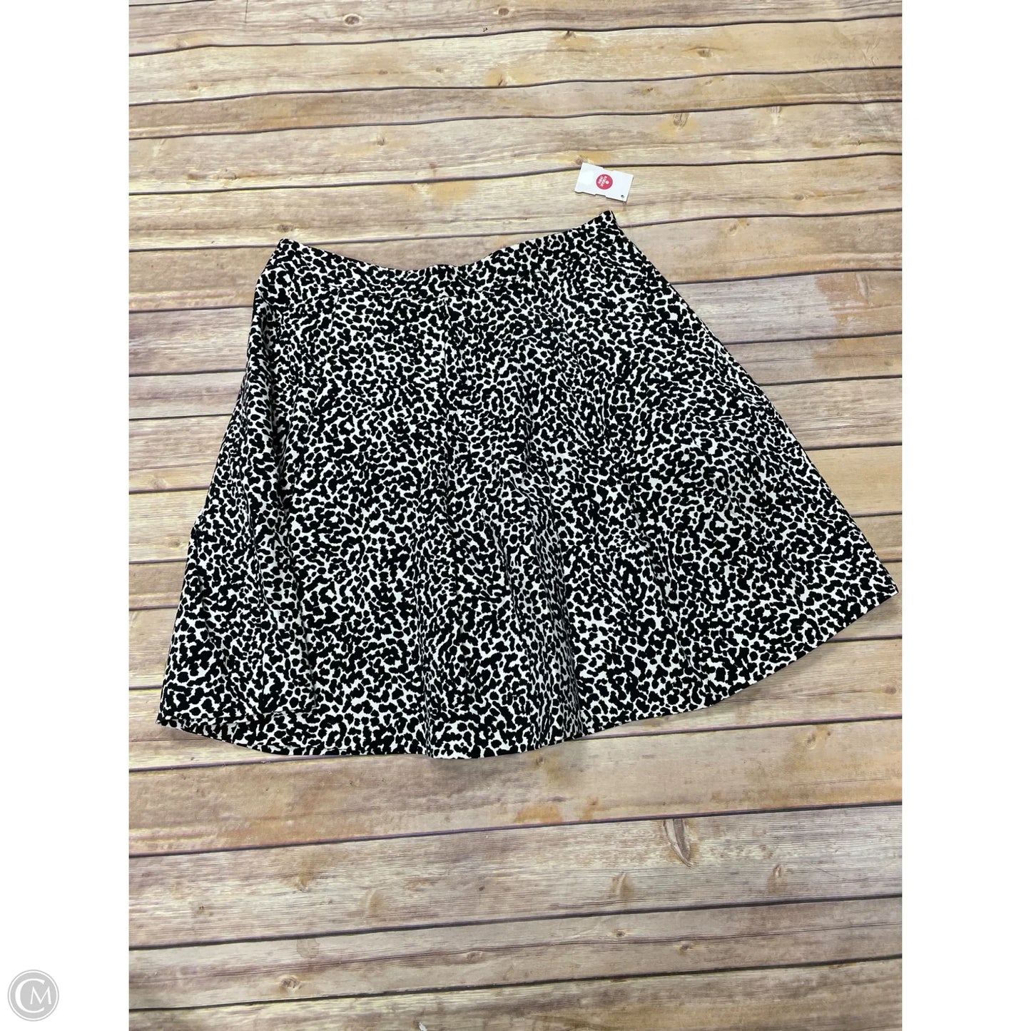 Skirt Mini & Short By Banana Republic In Animal Print, Size: M