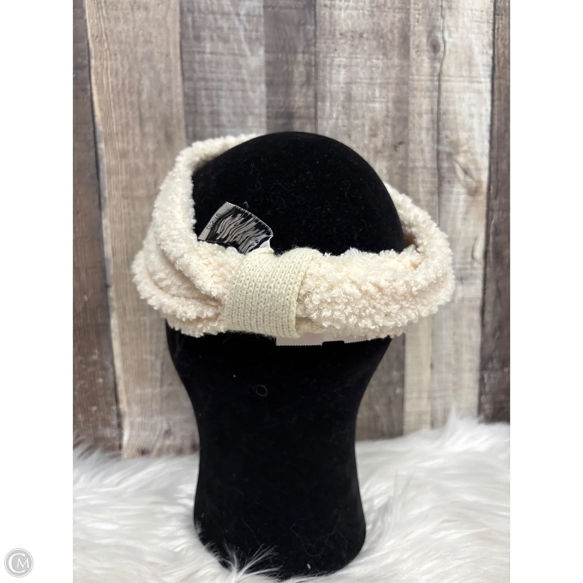 Hair Accessory By Koolaburra By Ugg, Size: