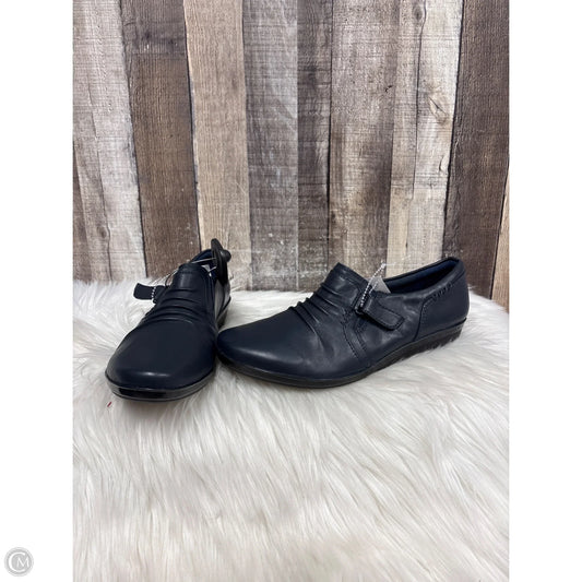 Shoes Flats By Clarks In Navy, Size: 8