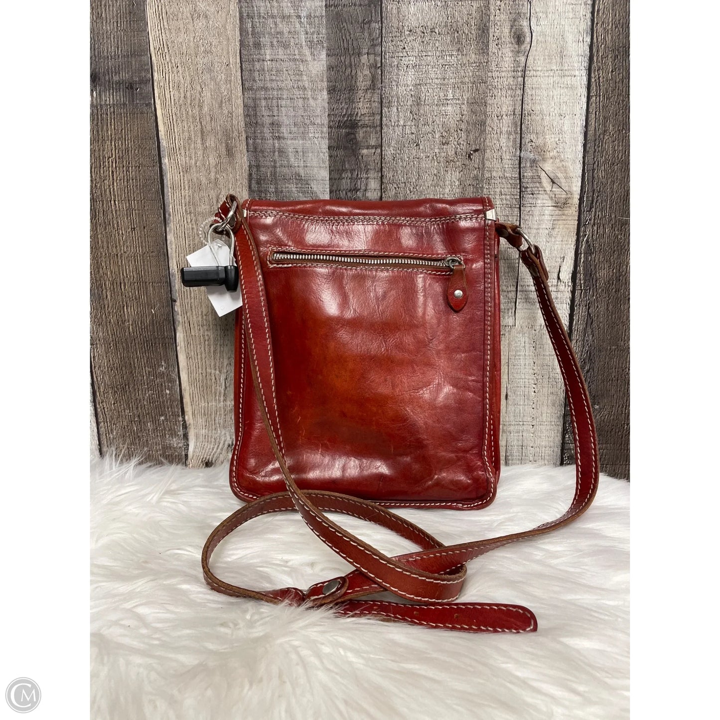 Crossbody Leather By Clothes Mentor, Size: Large