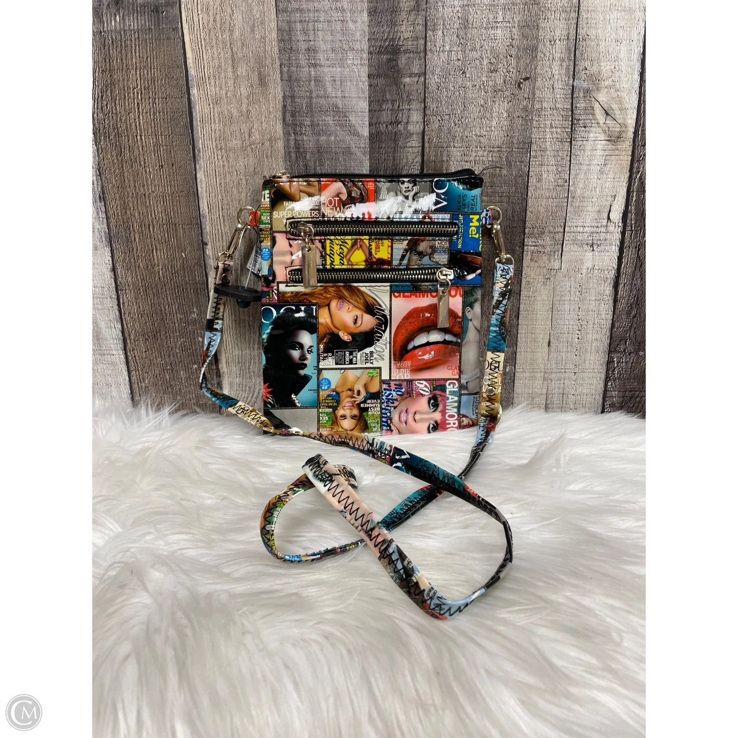 Crossbody By Cmf, Size: Medium
