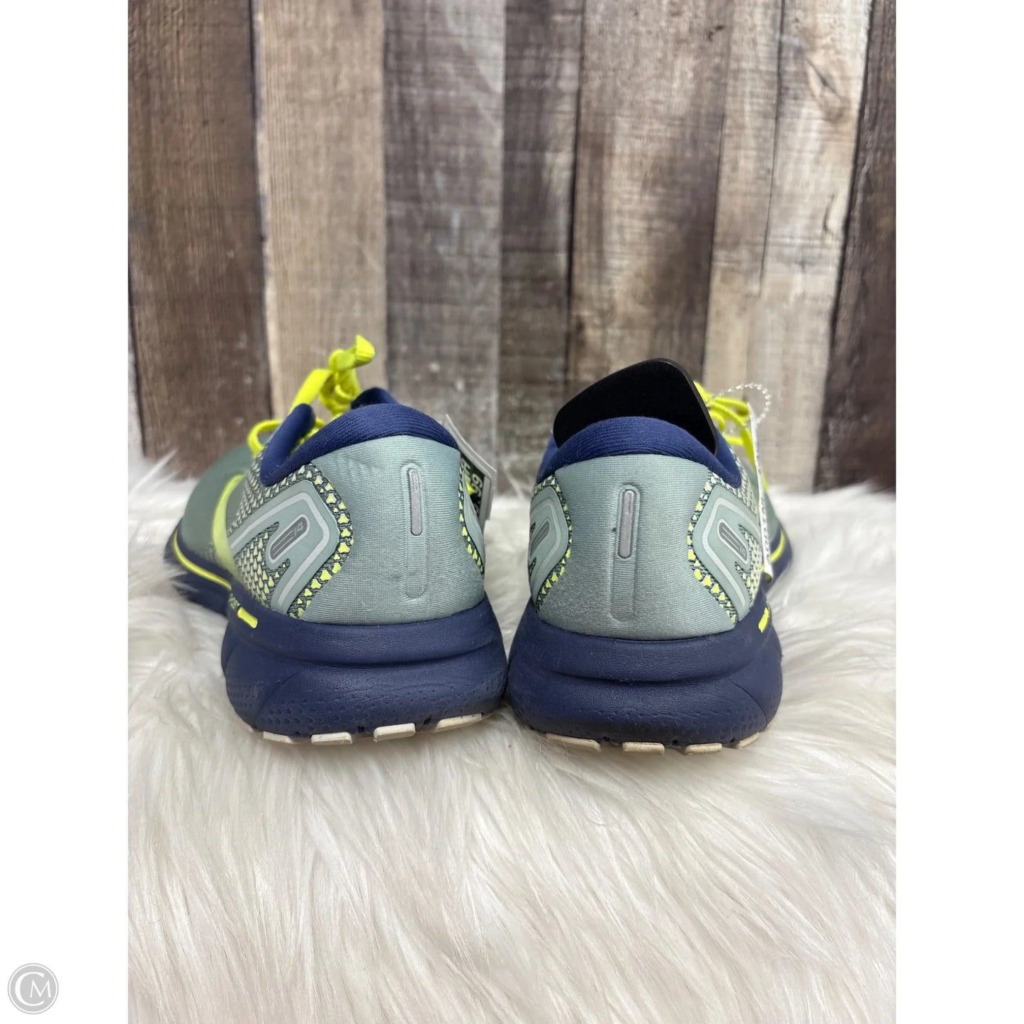 Shoes Athletic By Brooks In Green, Size: 7