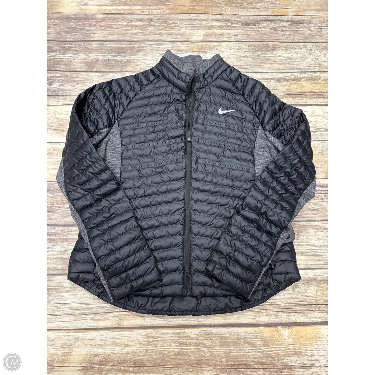 Jacket Puffer & Quilted By Nike In Grey, Size: L
