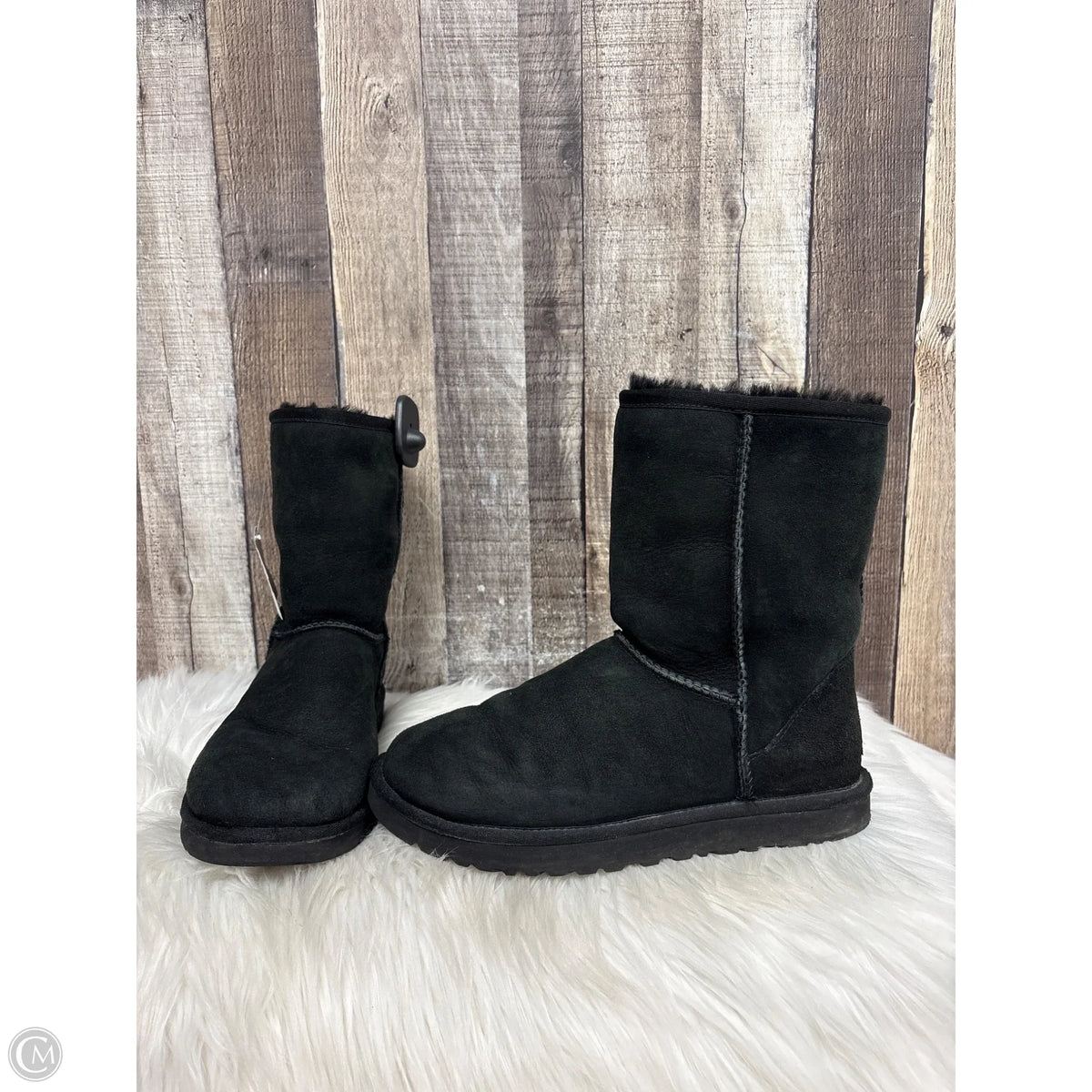 Boots Designer By Ugg In Black, Size: 8