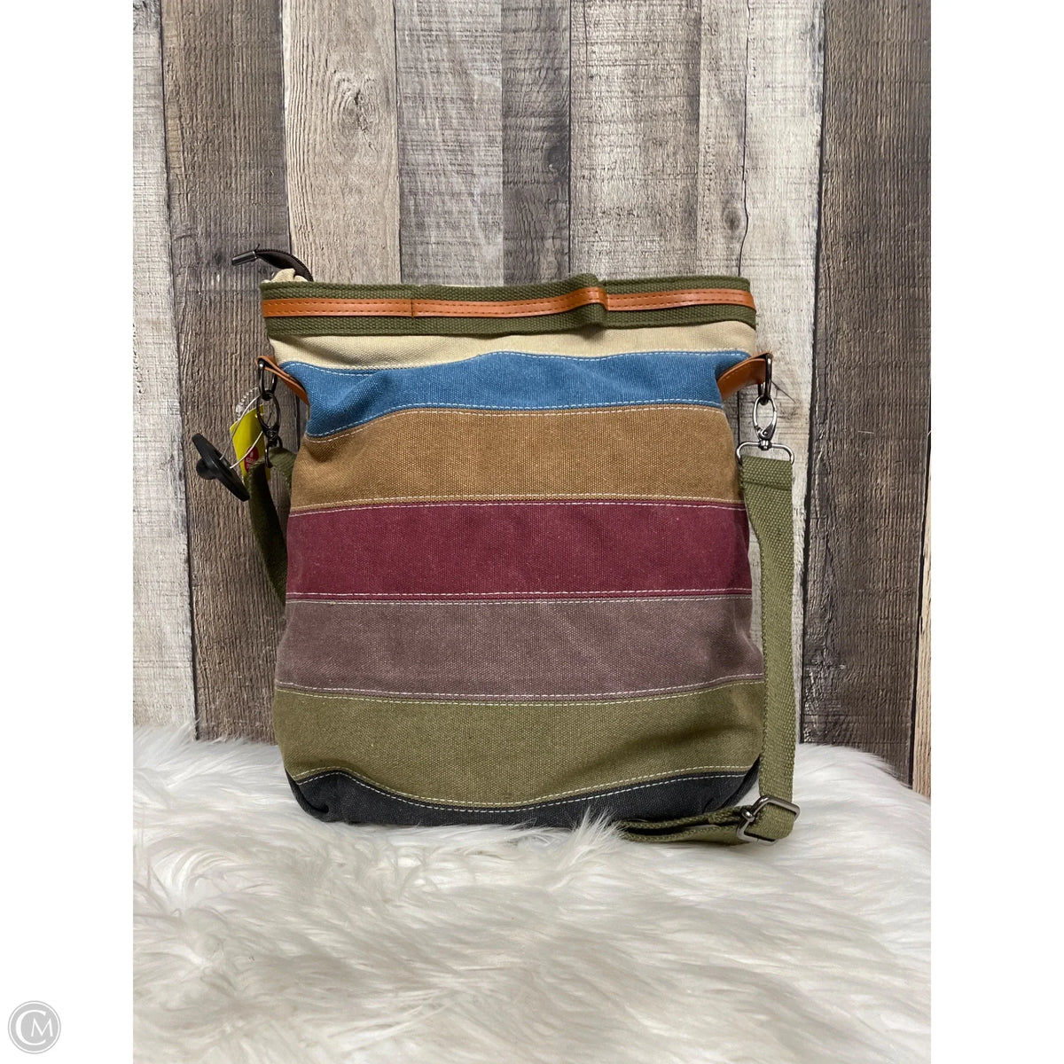 Crossbody By Cmf, Size: Large