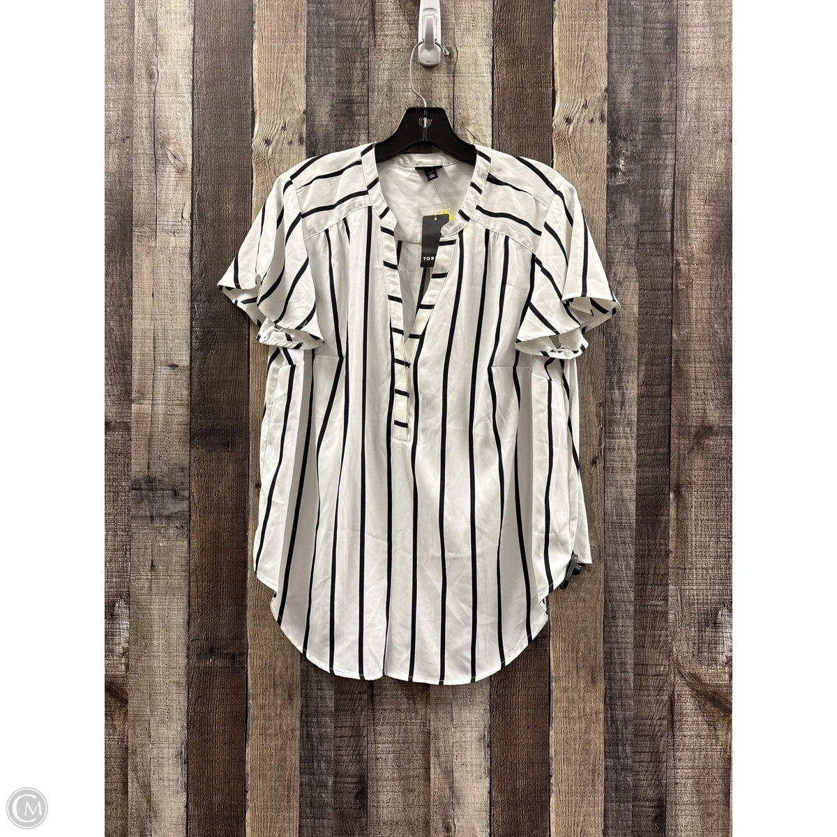 Top Short Sleeve By Torrid In Striped Pattern, Size: M