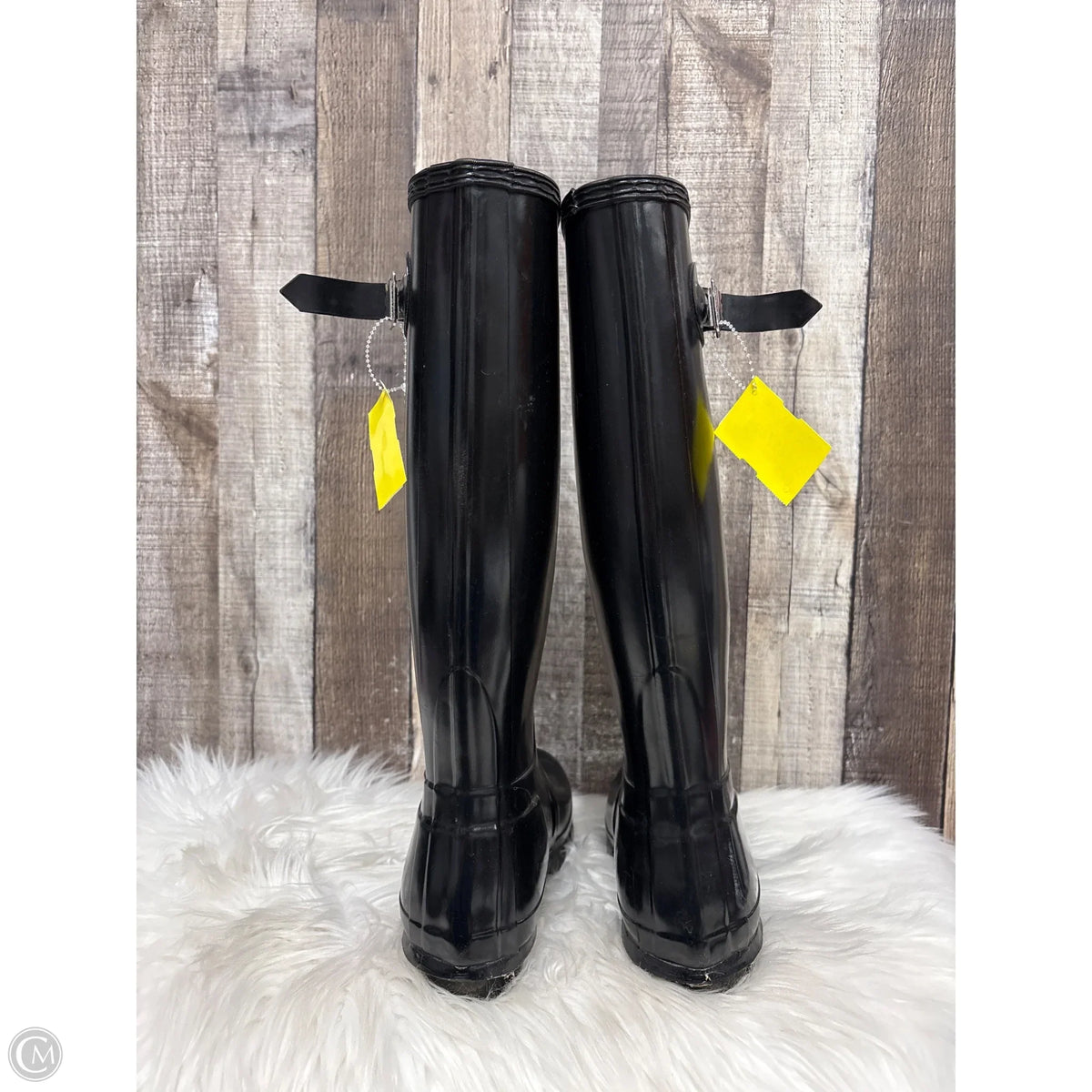 Boots Designer By Hunter In Black, Size: 6