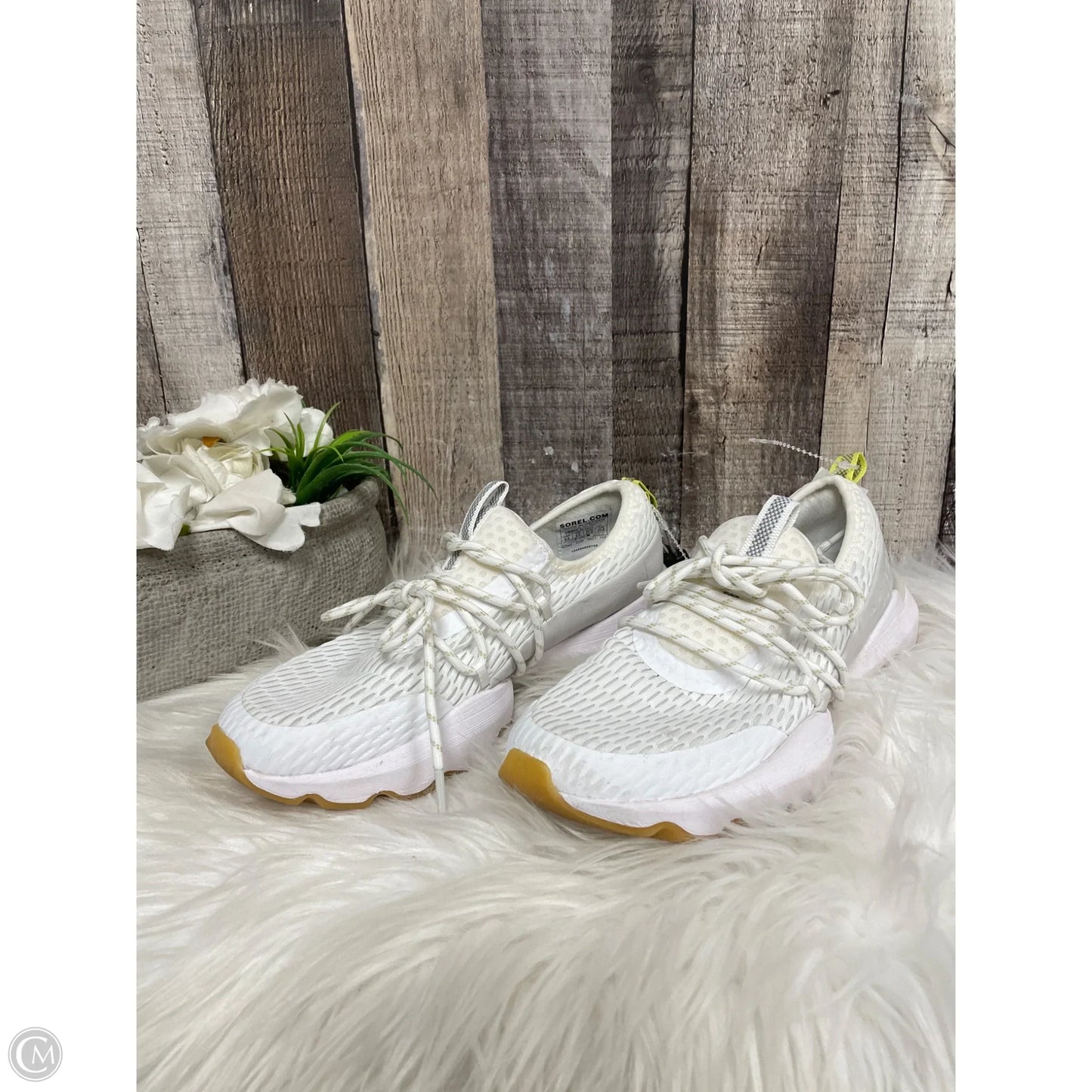 Shoes Athletic By Sorel In White, Size: 6.5