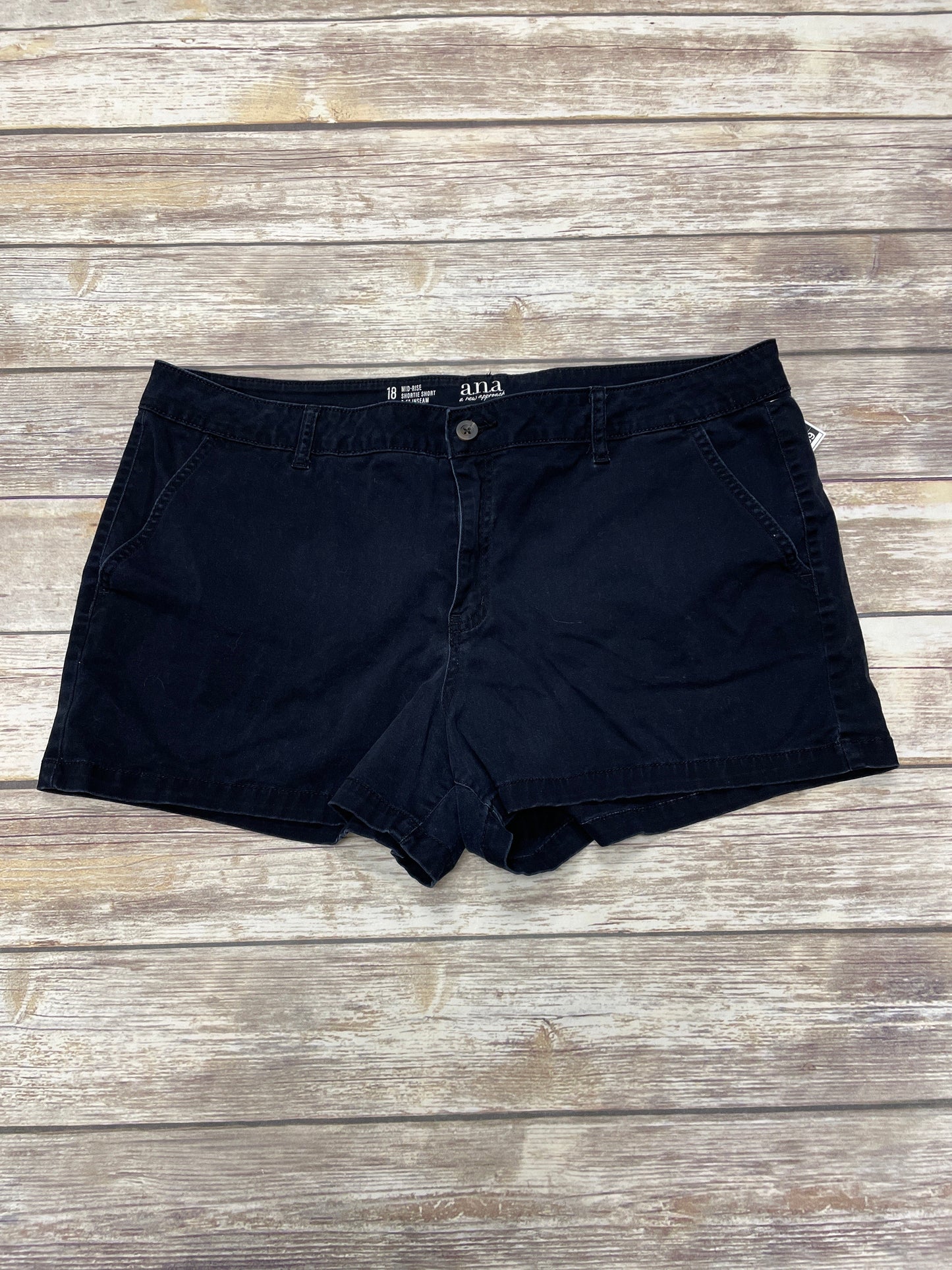 Black Shorts Ana, Size 18