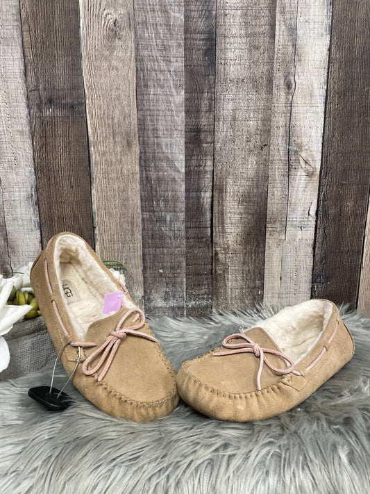 Tan Slippers Ugg, Size 8