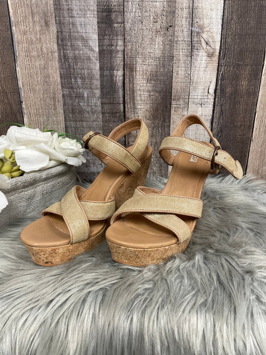 Brown Sandals Heels Wedge Ugg, Size 8