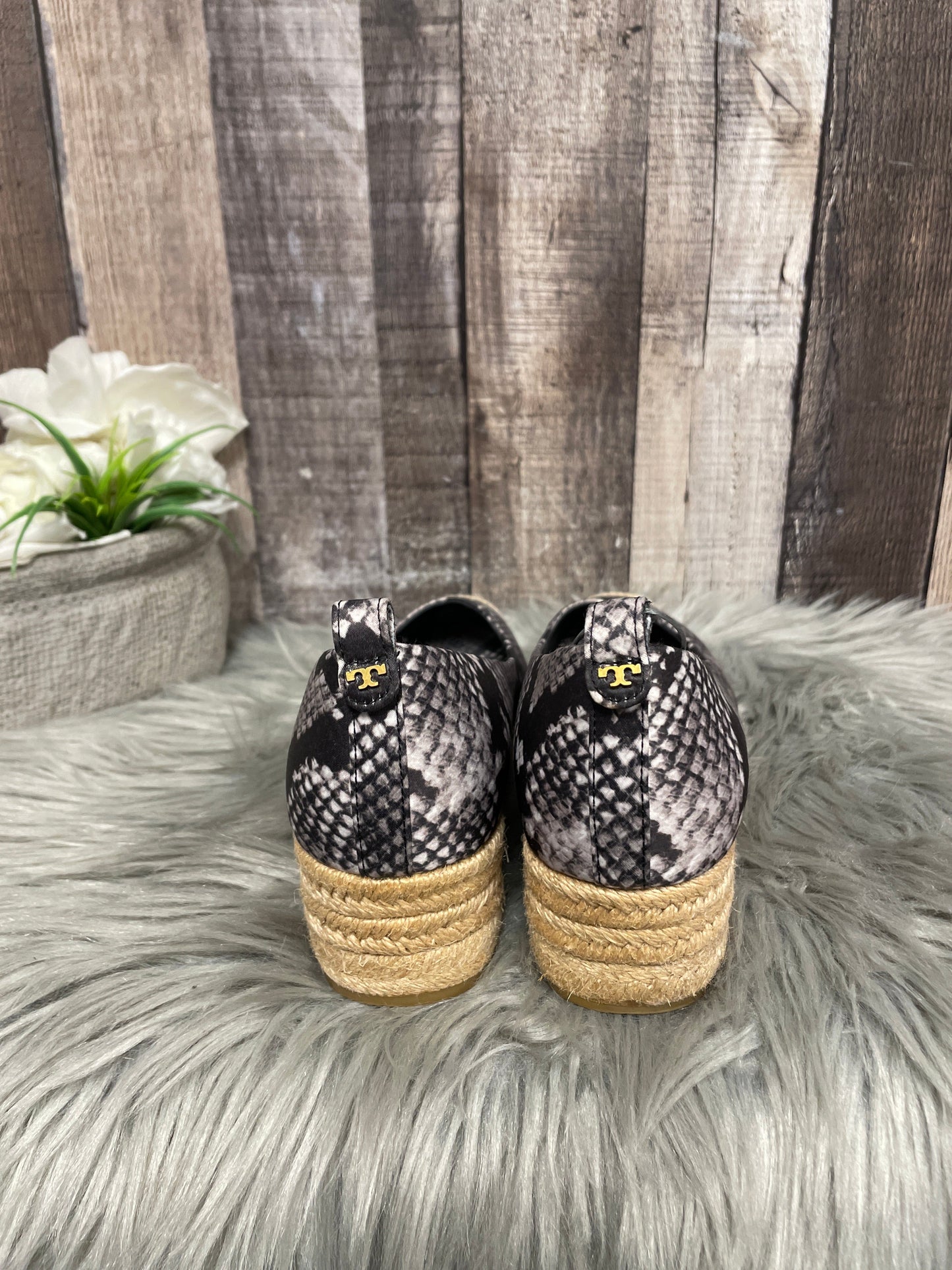 Snakeskin Print Shoes Designer Tory Burch, Size 7.5