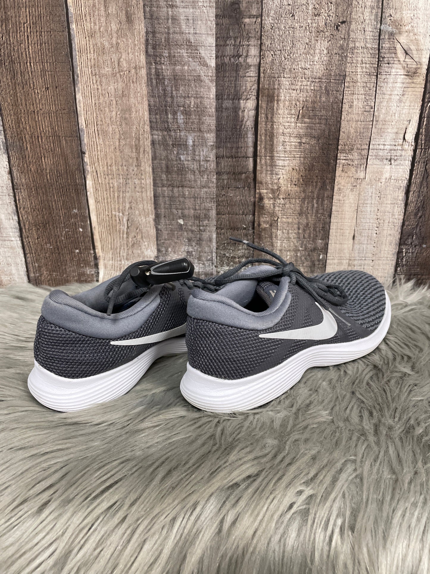 Shoes Athletic By Nike In Grey, Size: 6