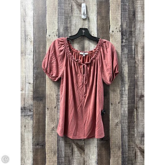 Top Short Sleeve By Green Envelope In Maroon, Size: S