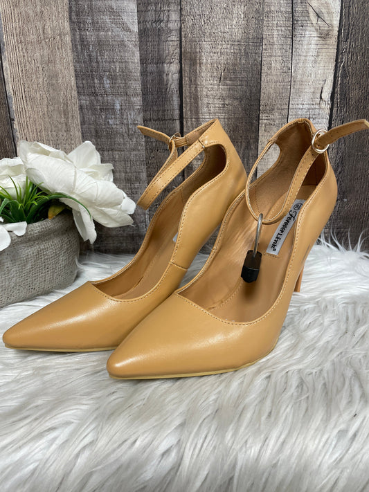 Shoes Heels Stiletto By Cme  Size: 8.5