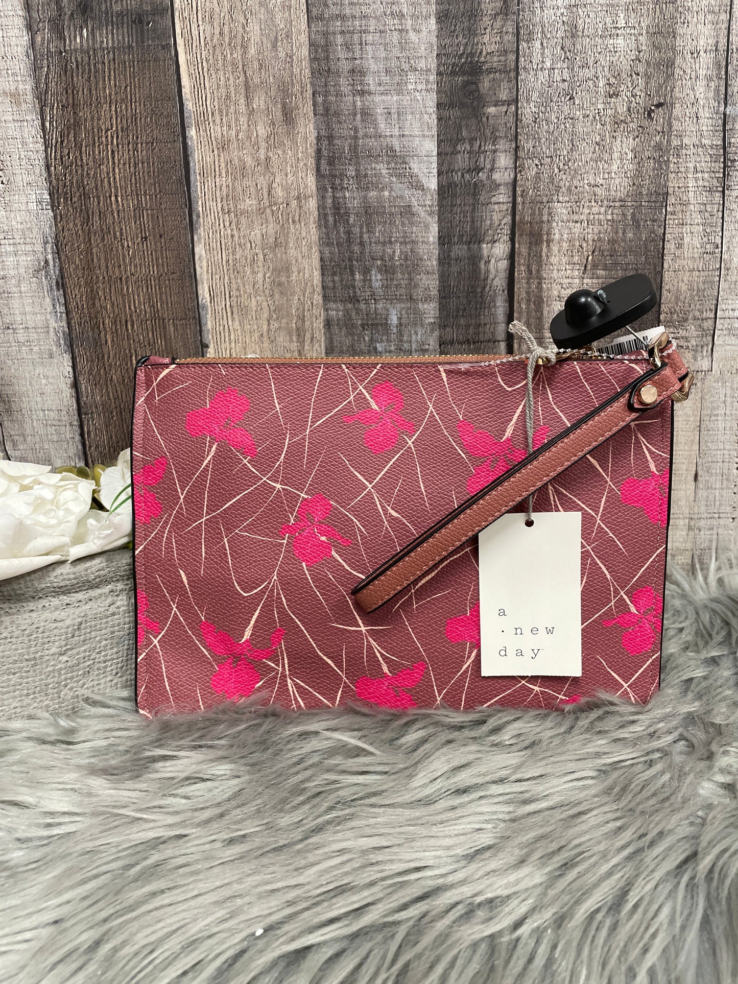 Wristlet By A New Day  Size: Medium