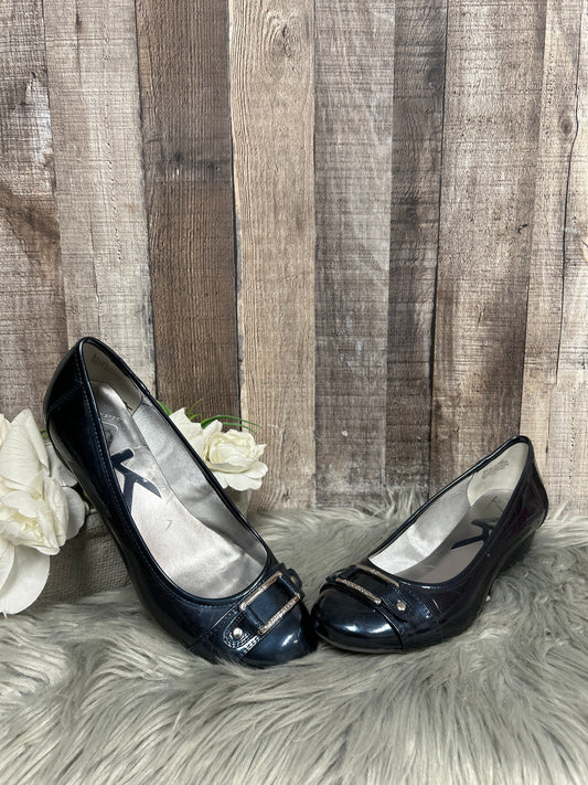 Navy Shoes Heels Wedge Anne Klein, Size 9