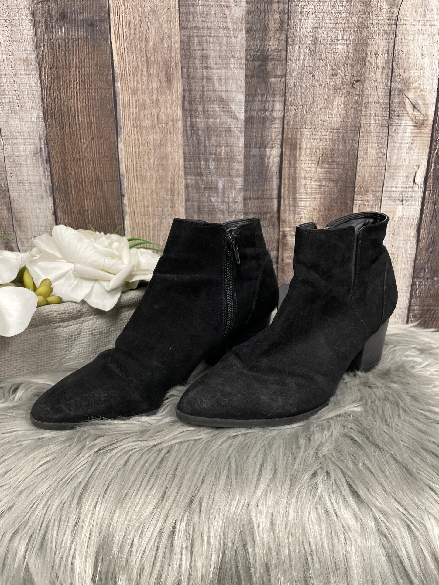 Boots Ankle Heels By Cmf  Size: 9