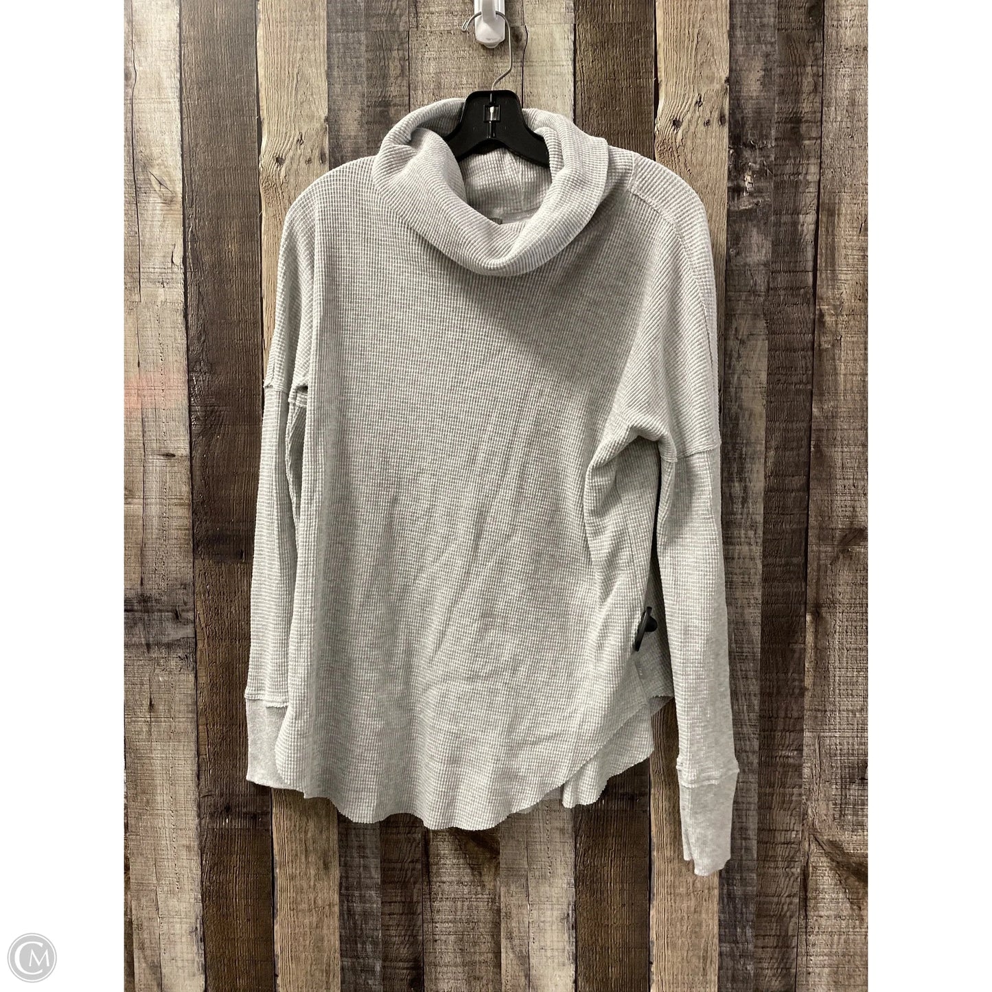 Top Long Sleeve By Tna In Grey, Size: M
