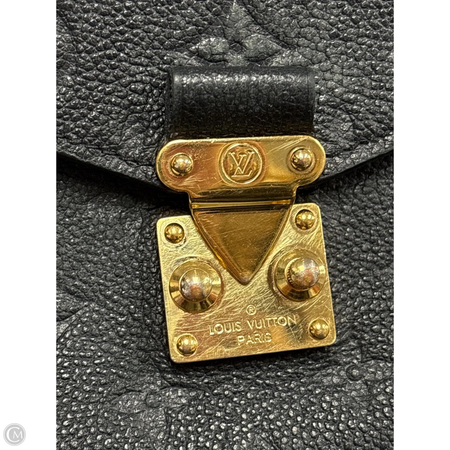 Crossbody Luxury Designer By Louis Vuitton, Size: Medium