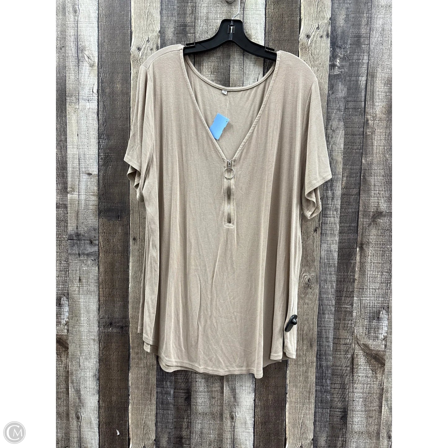 Top Short Sleeve By Cme In Tan, Size: 2x