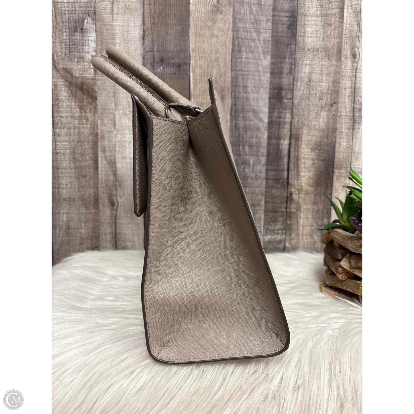 Handbag Luxury Designer By Marc Jacobs, Size: Large