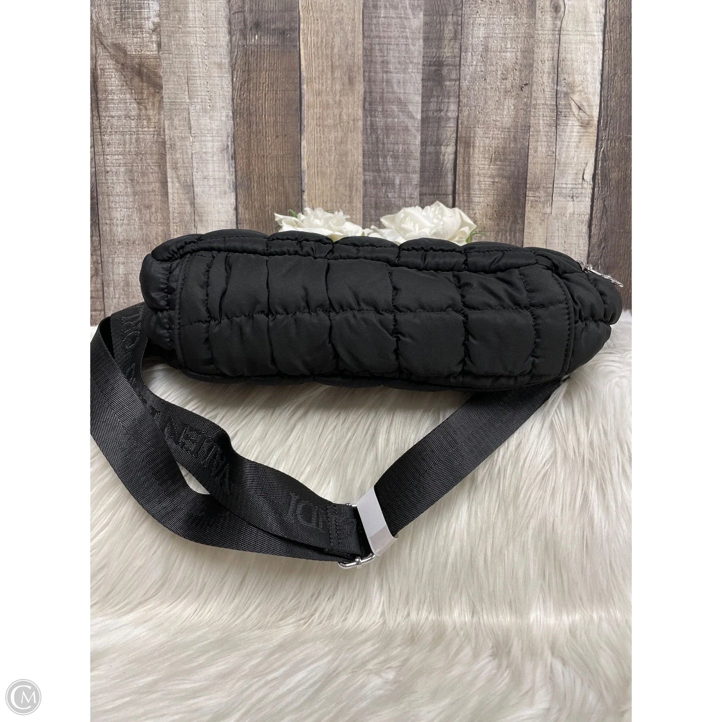 Crossbody By Cmb, Size: Medium