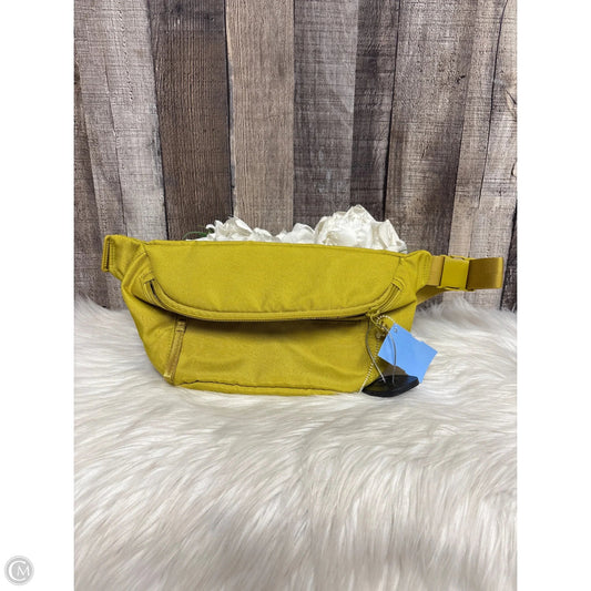 Belt Bag By Vera Bradley, Size: Medium