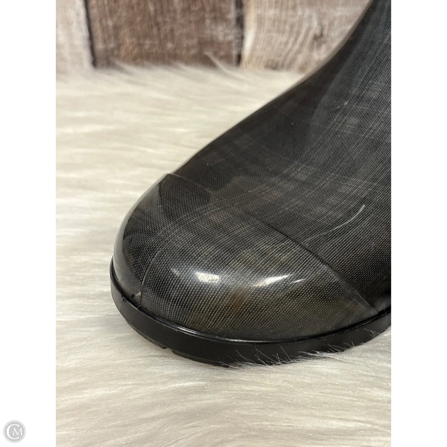 Boots Designer By Ugg In Green, Size: 11