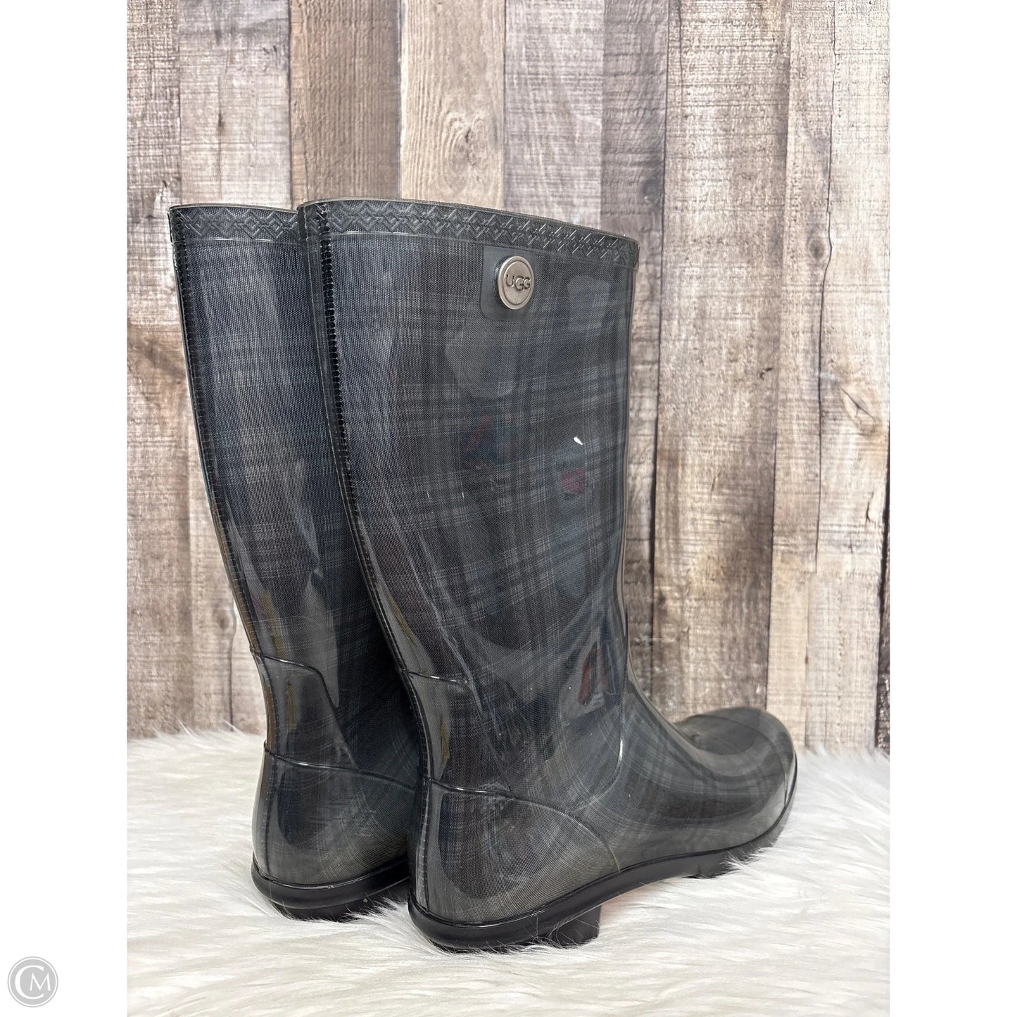 Boots Designer By Ugg In Green, Size: 11