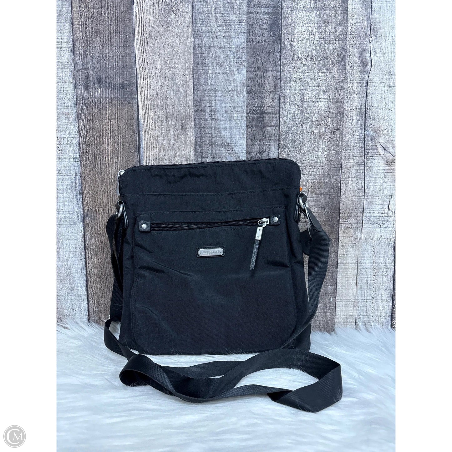 Crossbody By Baggallini, Size: Medium