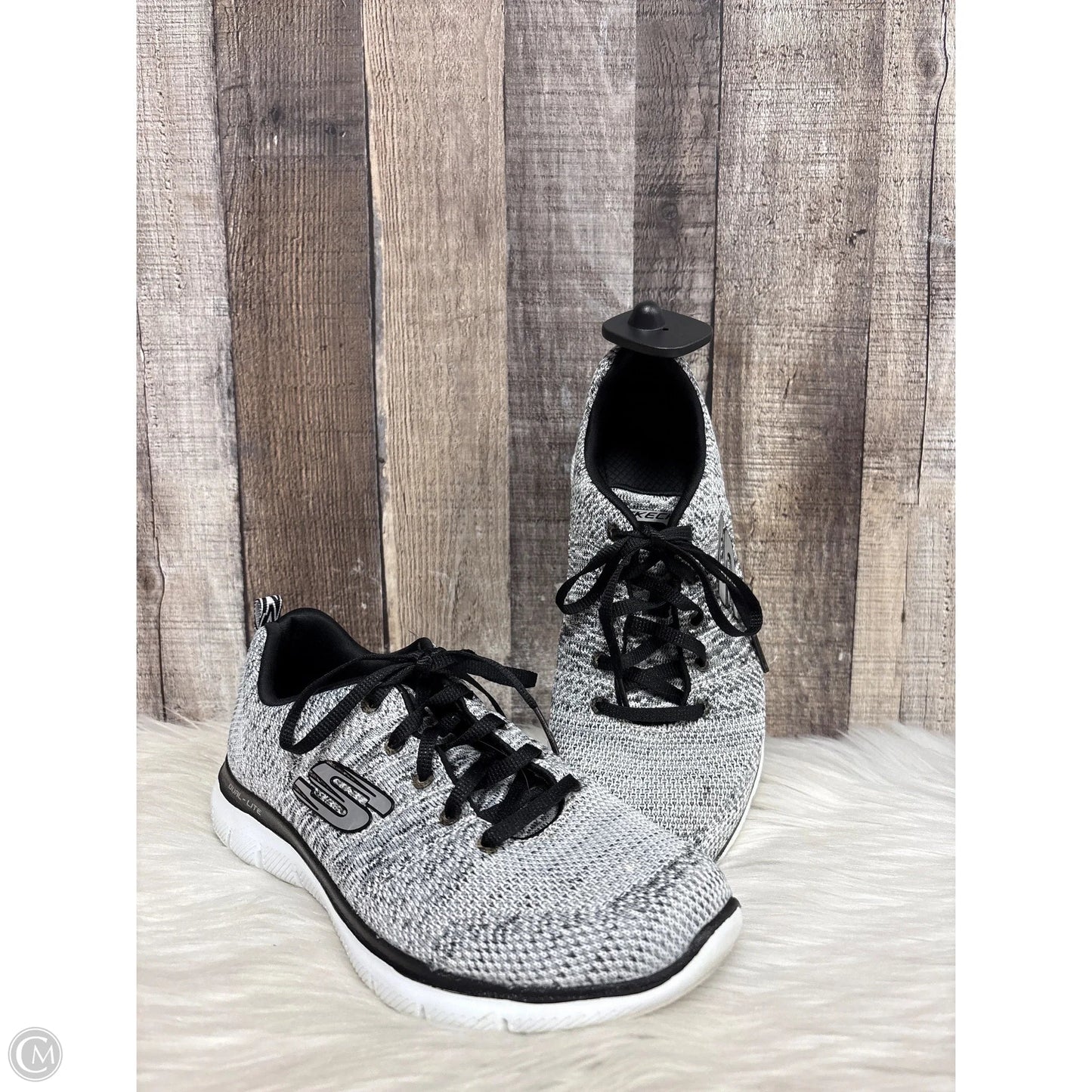 Shoes Athletic By Skechers In Grey, Size: 8