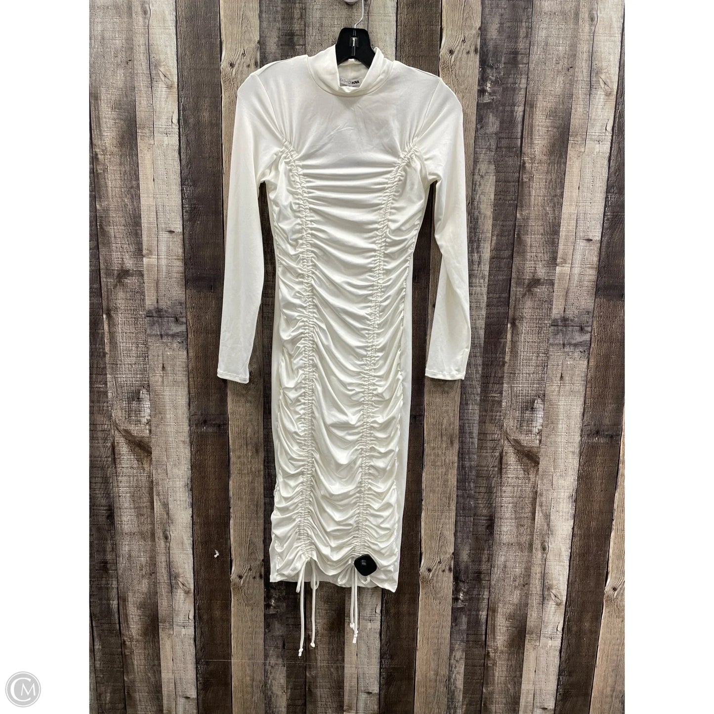 Dress Casual Maxi By Fashion Nova In White, Size: S
