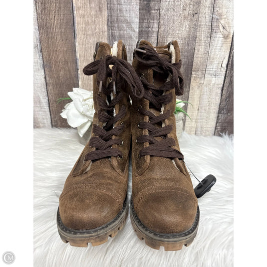 Boots Ankle Flats By Roxy In Brown, Size: 9
