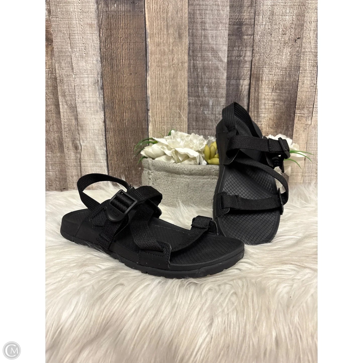 Shoes Flats By Chacos In Black, Size: 7