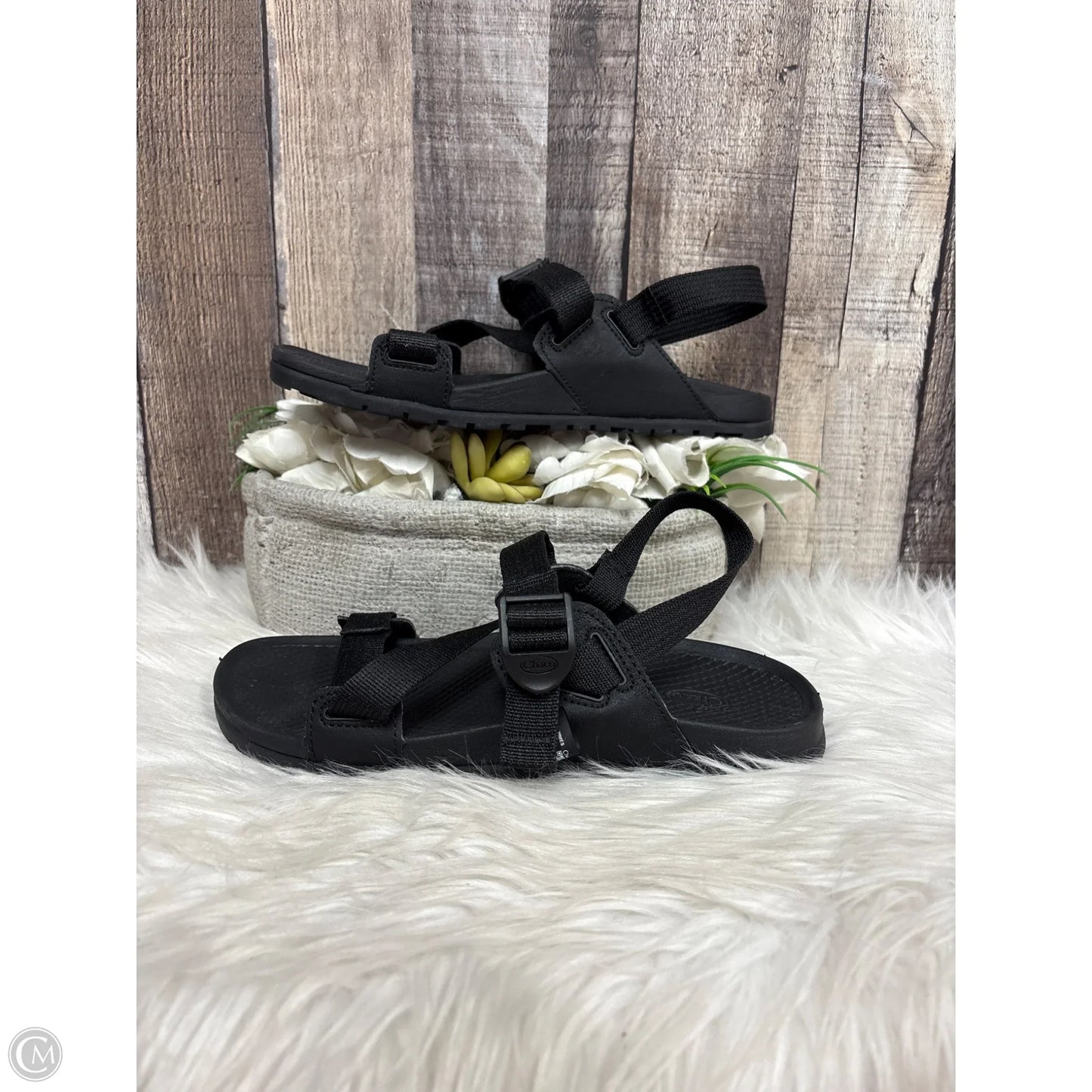 Shoes Flats By Chacos In Black, Size: 7