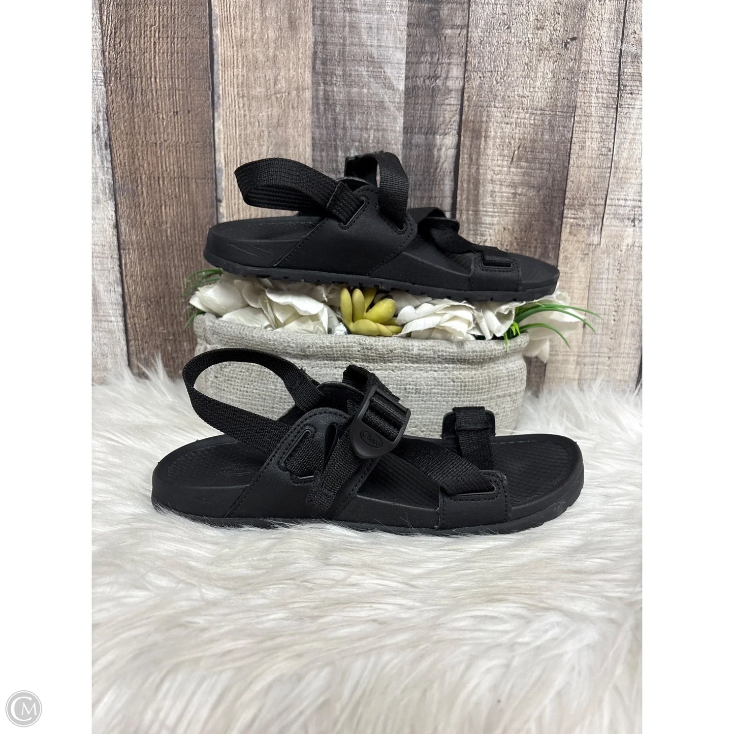 Shoes Flats By Chacos In Black, Size: 7