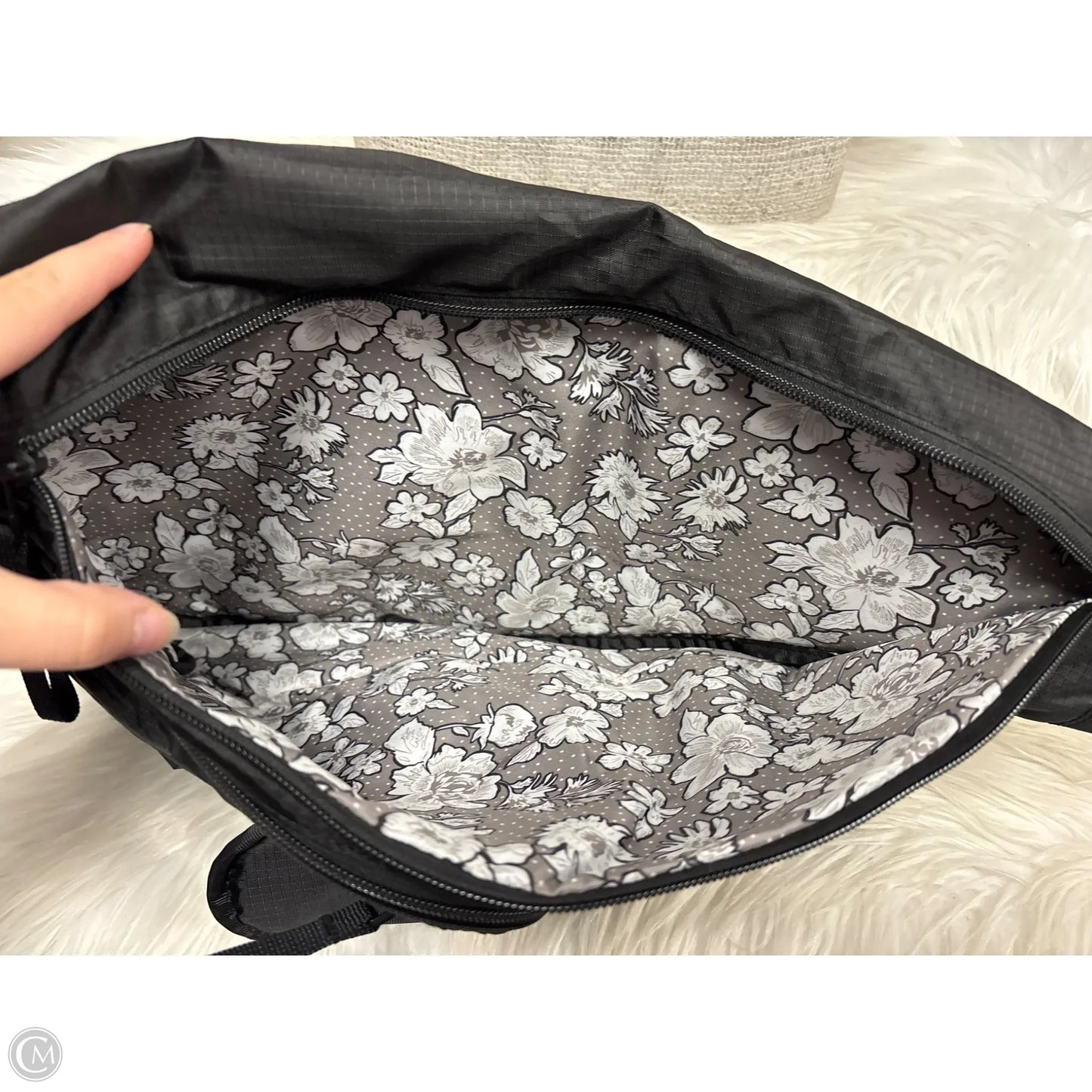 Belt Bag By Vera Bradley, Size: Large