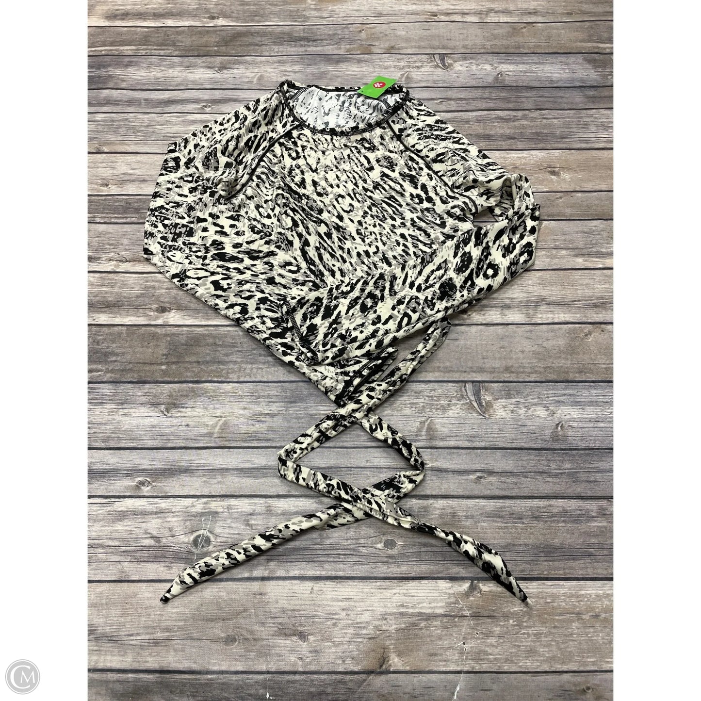 Athletic Top Long Sleeve Crewneck By All In Motion In Animal Print, Size: M