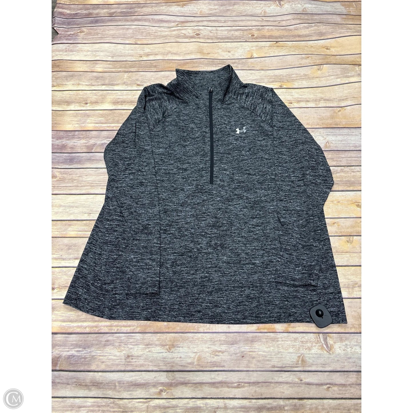 Athletic Top Long Sleeve Collar By Under Armour In Grey, Size: 1x