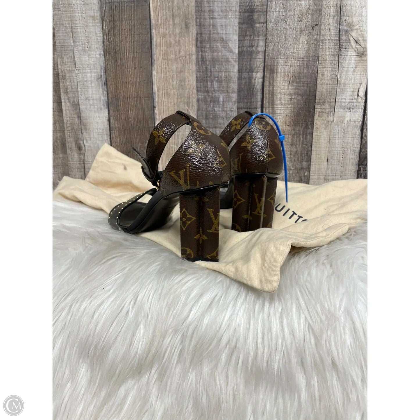 Shoes Luxury Designer By Louis Vuitton In Black & Brown, Size: 8.5