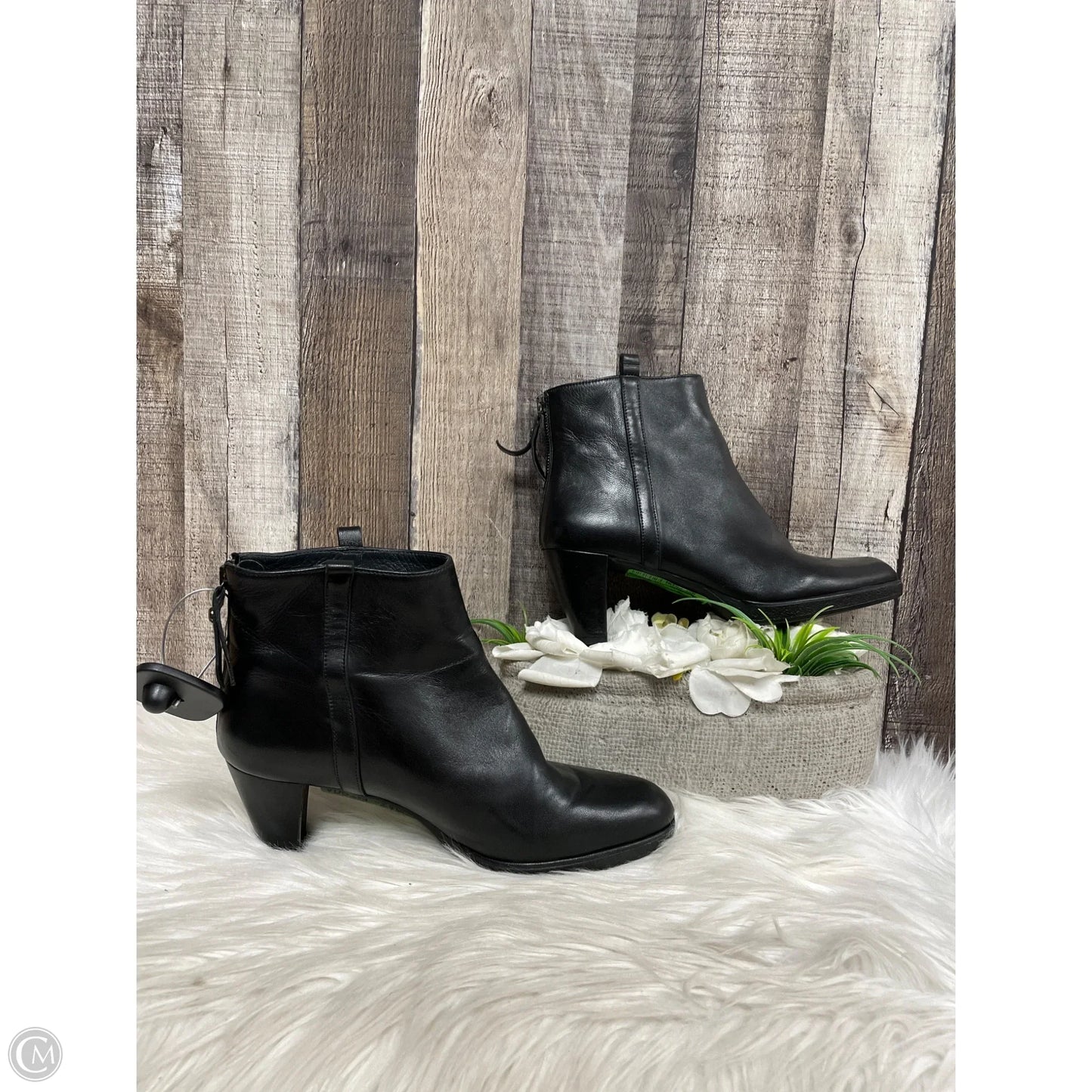Boots Designer By Stuart Weitzman In Black, Size: 7