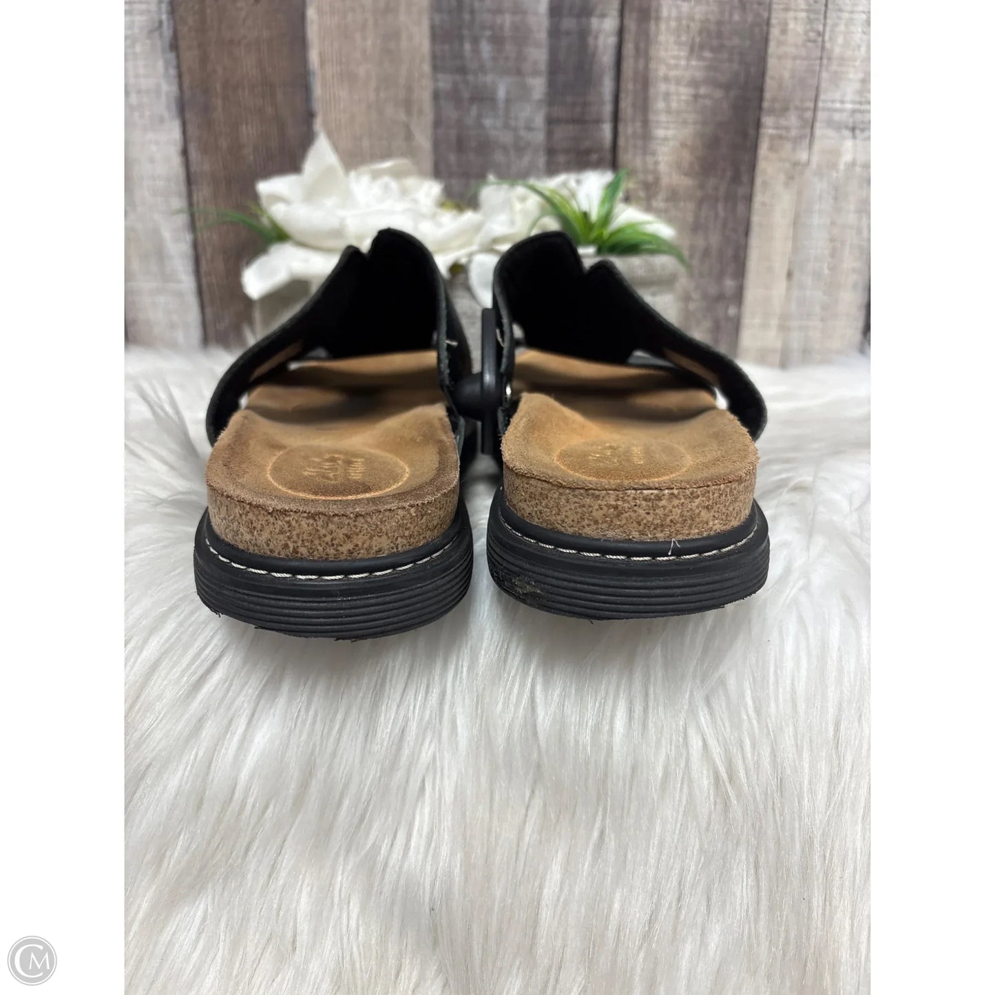 Shoes Flats By Clarks In Black, Size: 8