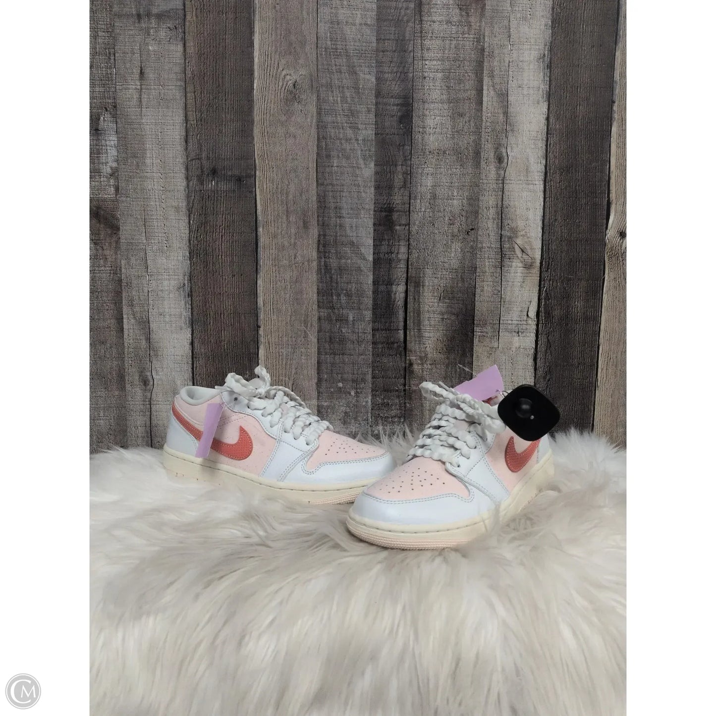 Shoes Luxury Designer By Jordan In Pink, Size: 9