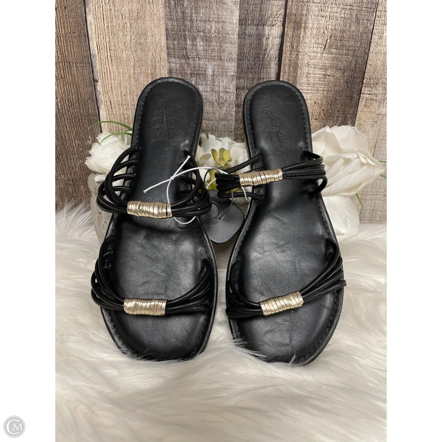Sandals Flats By Universal Thread In Black, Size: 8